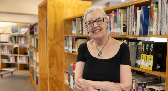 “Hay cosas para memorizar —las letras, los fonemas, etc.—, pero lo más importante es entender y leer para comprender” - Catherine Snow. Foto: Karina Fuenzalida.